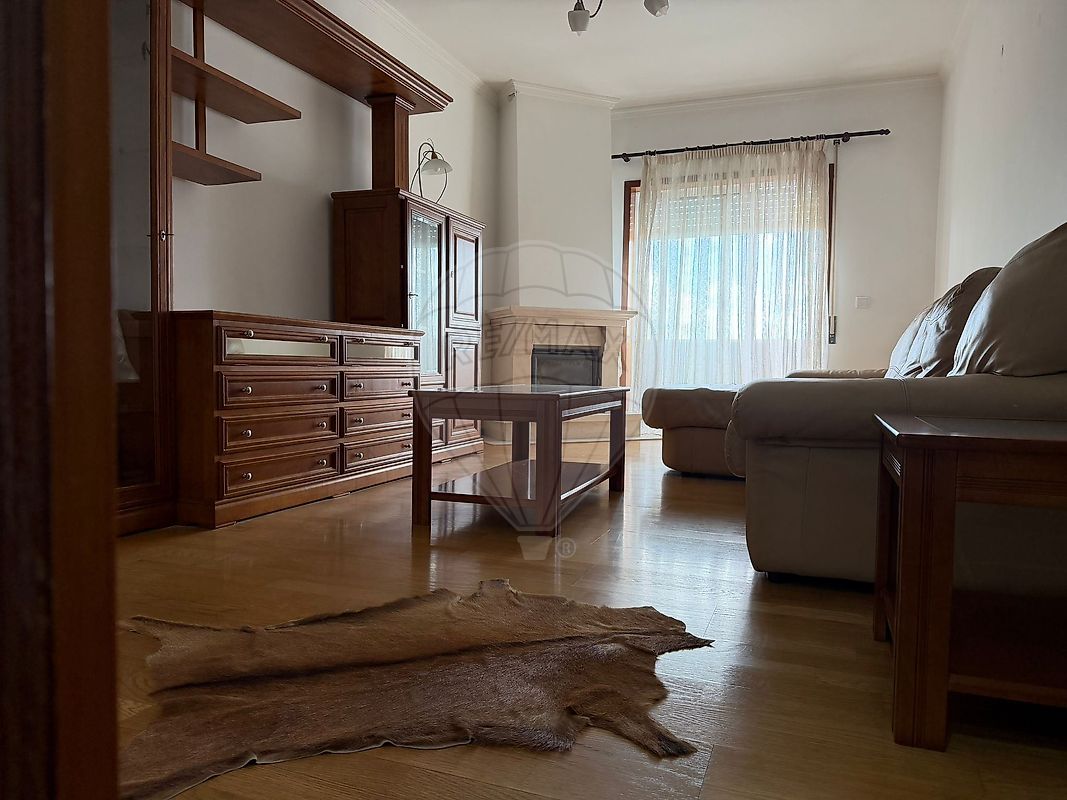 Apartamento T2 à venda em Lousada