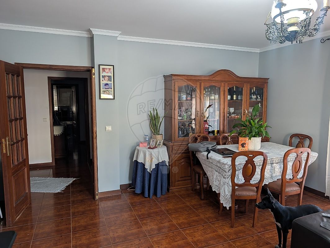 Apartamento T3 à venda em Lousada