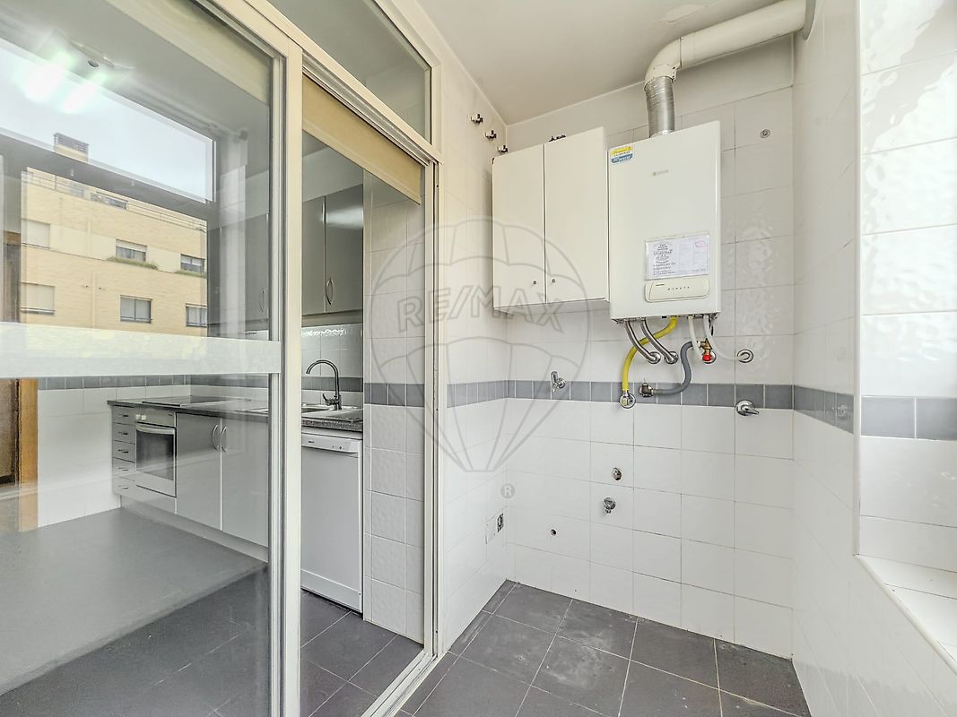 listing 124261063-223 picture-0