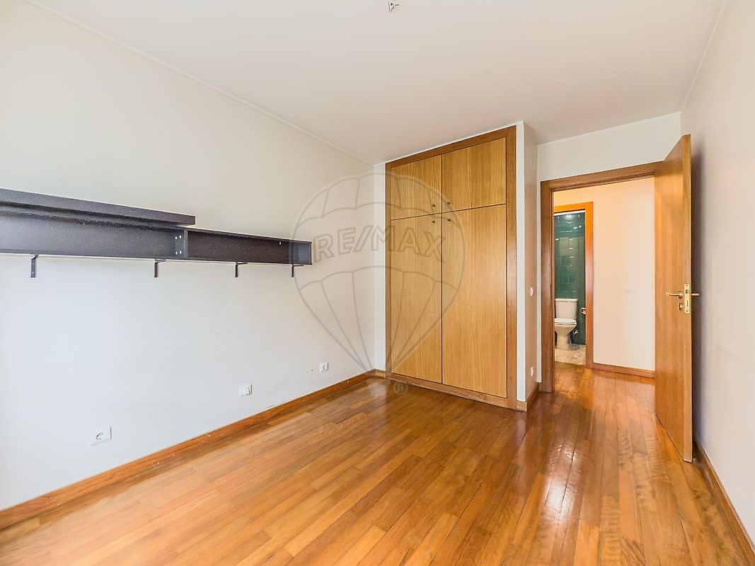 listing 124261063-223 picture-0