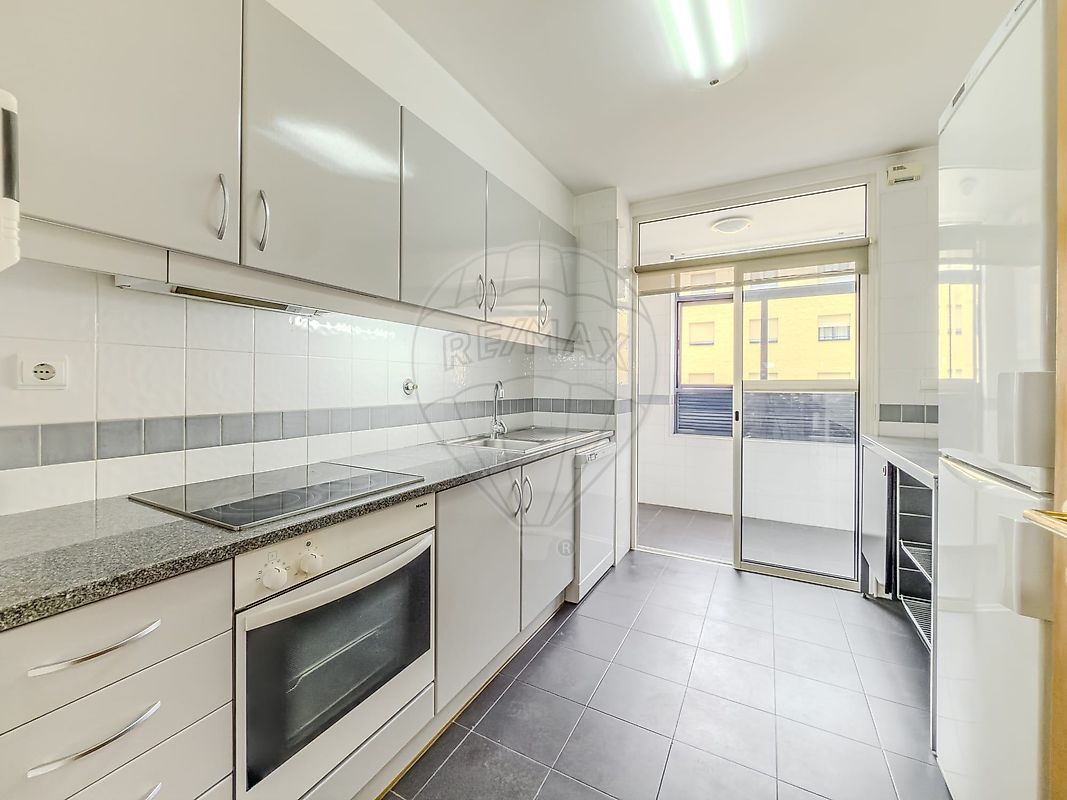 listing 124261063-223 picture-0