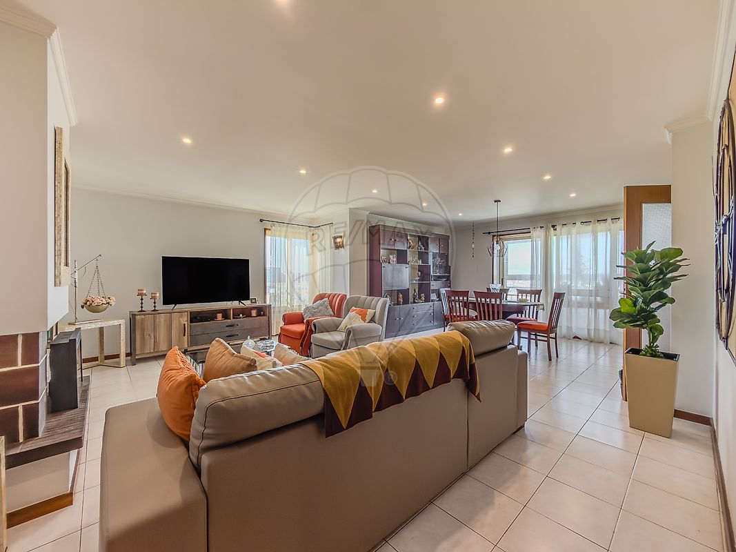 Apartamento T4 à venda em Vila Nova de Gaia