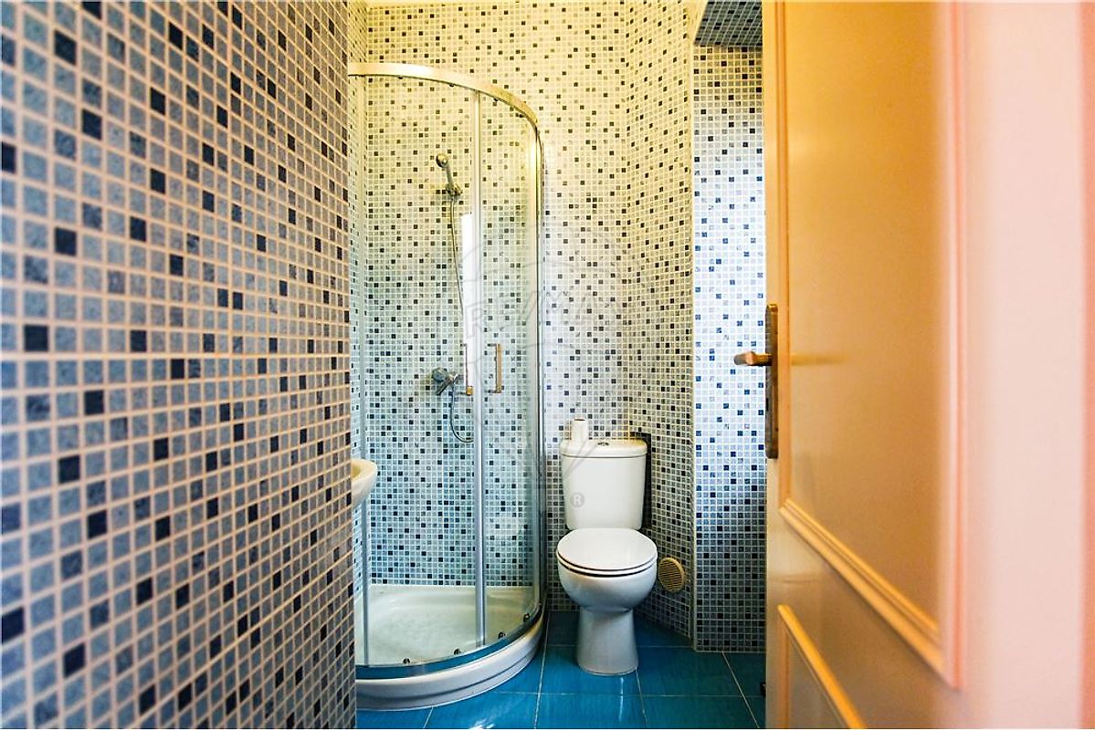 listing 124271016-77 picture-0