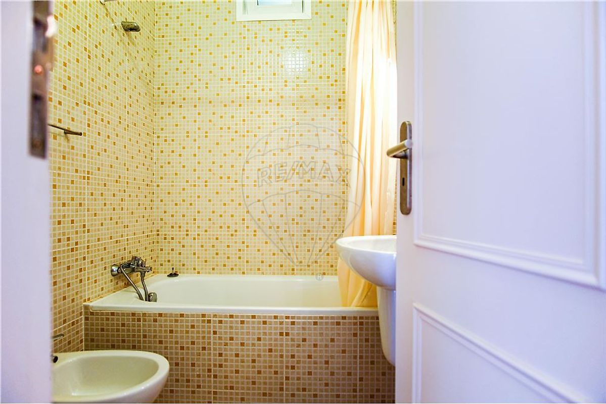 listing 124271016-77 picture-0