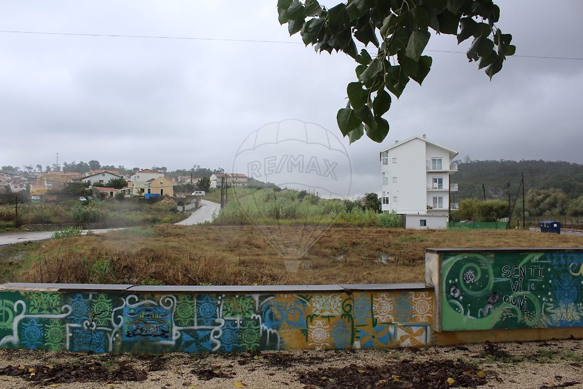 Land for sale in Figueira da Foz, Portugal — €96,000