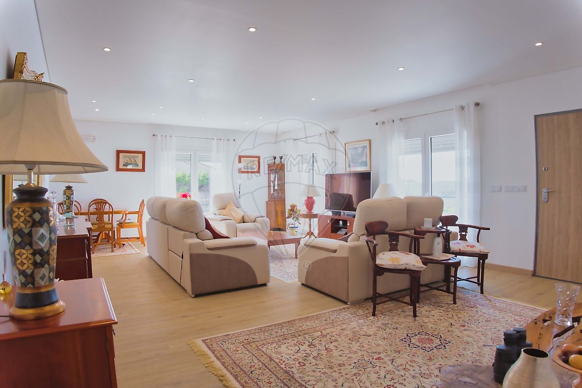 listing 124271045-16 picture-0