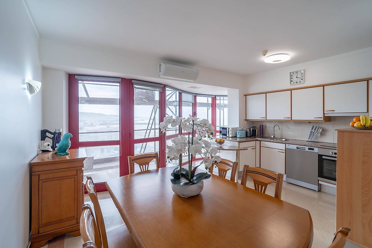 Apartamento T1 à venda em Nazaré