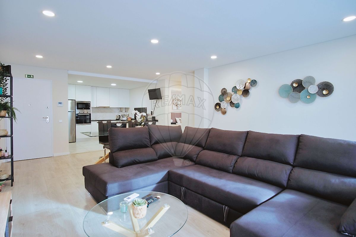 Apartamento T2 para arrendar em Alcobaça