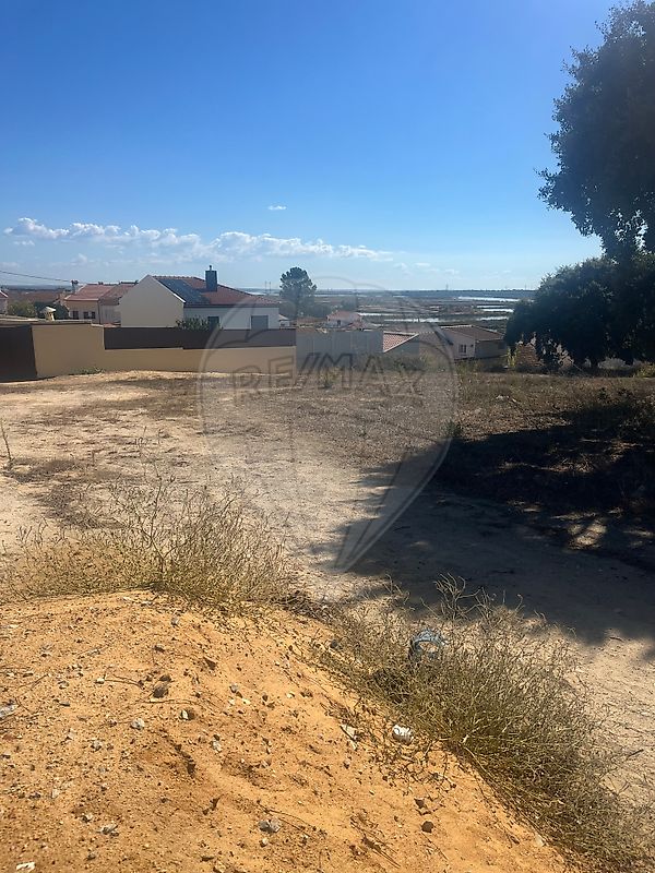 Terreno à venda em Setúbal