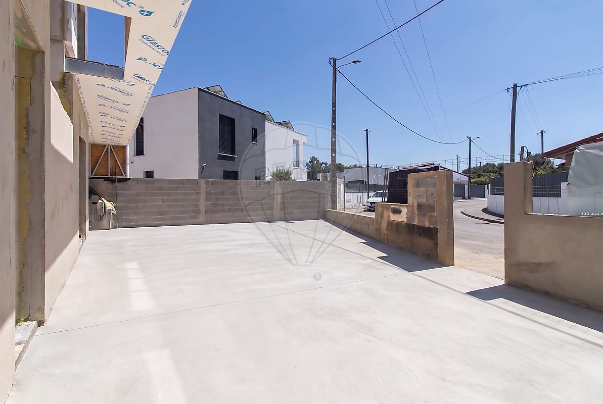 Moradia T4 à venda em Santo António da Charneca, Barreiro — foto 39