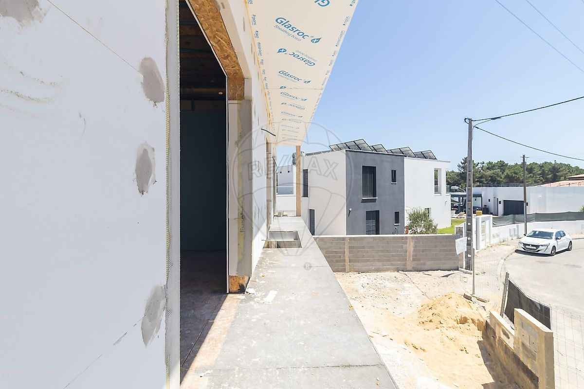Moradia T4 à venda em Santo António da Charneca, Barreiro — foto 36