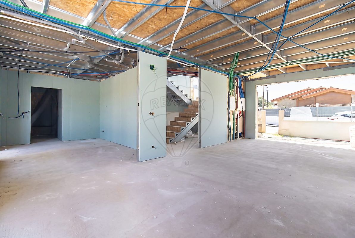 Moradia T4 à venda em Santo António da Charneca, Barreiro — foto 13