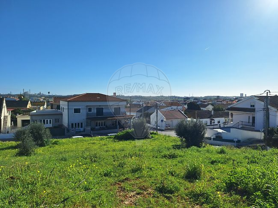 Terreno à venda em Setúbal