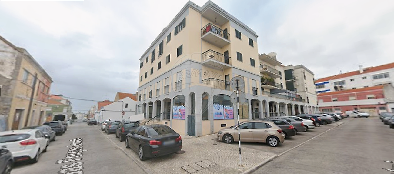 Apartamento à venda em Montijo