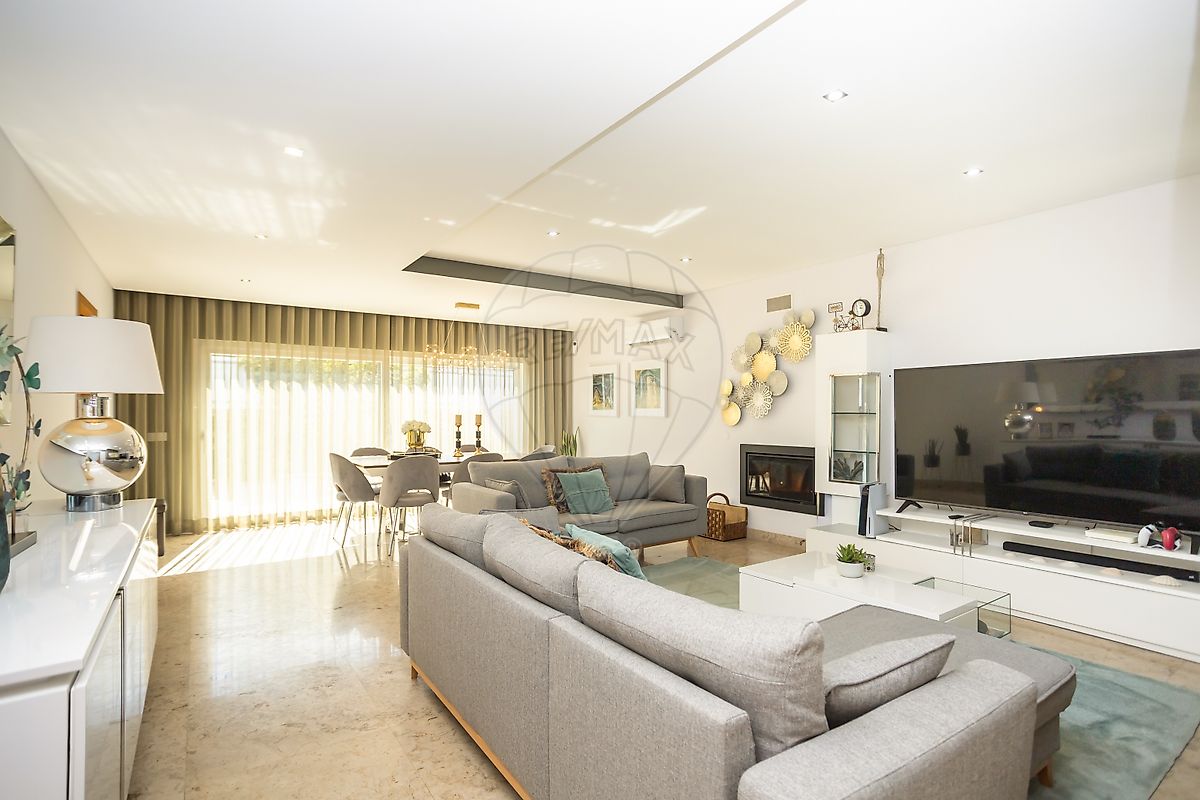 Apartamento T4 à venda em Setúbal