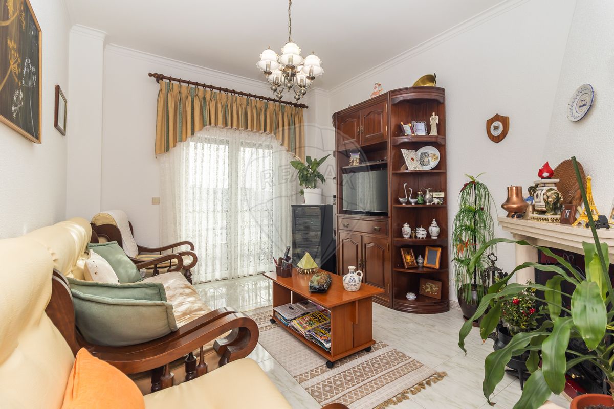 listing 124301159-7 picture-0