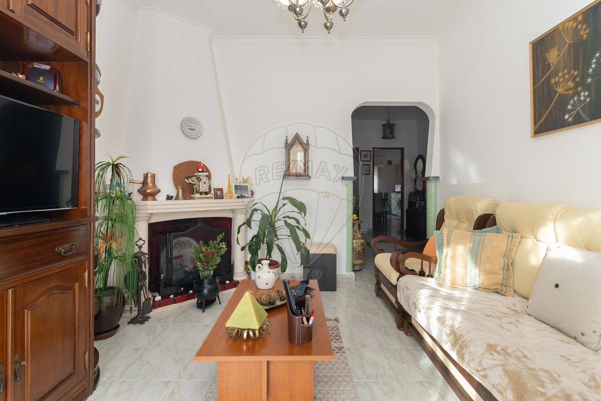 listing 124301159-7 picture-0
