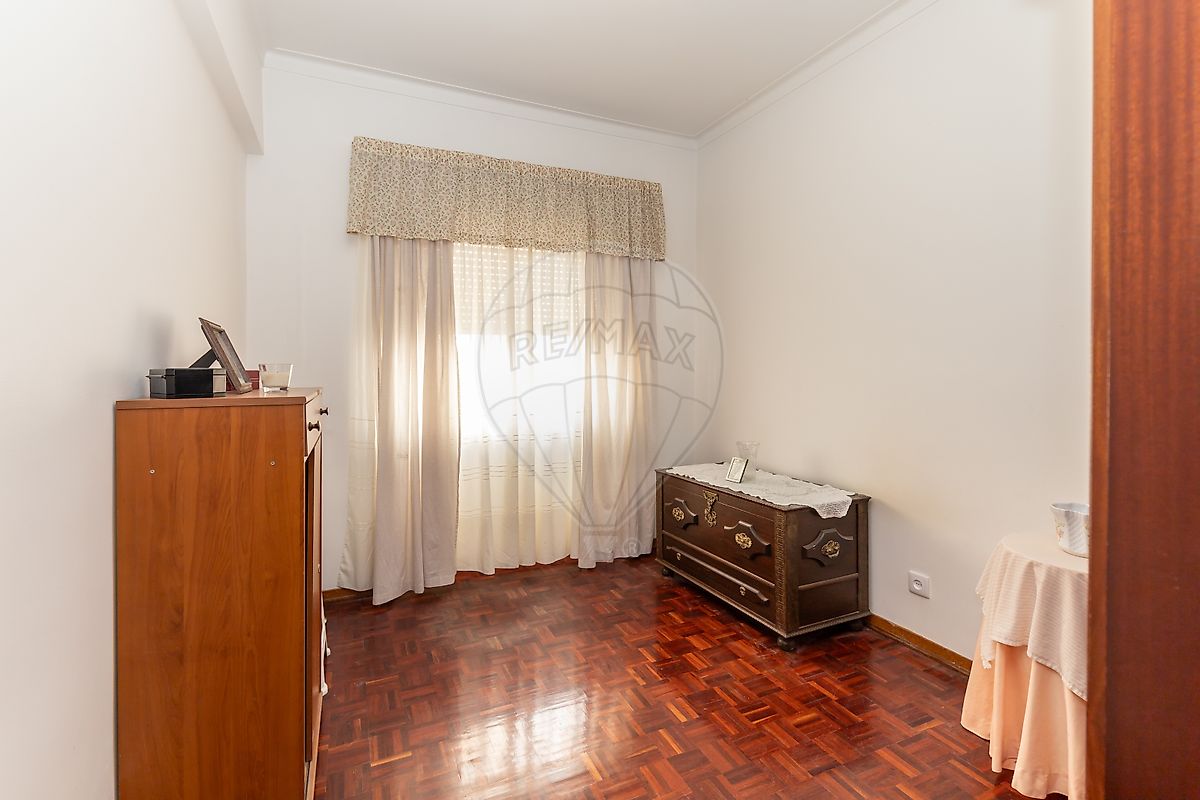listing 124301045-95 picture-0