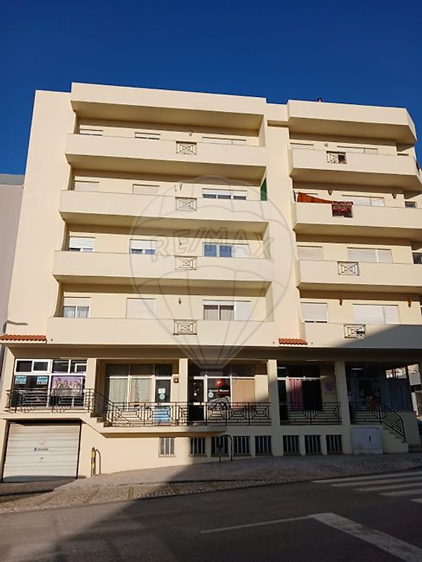 Apartamento T3 à venda em Cadaval