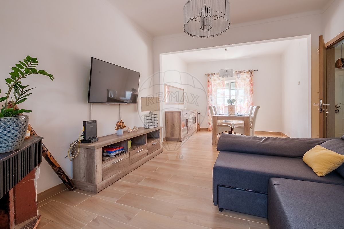 Apartamento T3 à venda em Azambuja