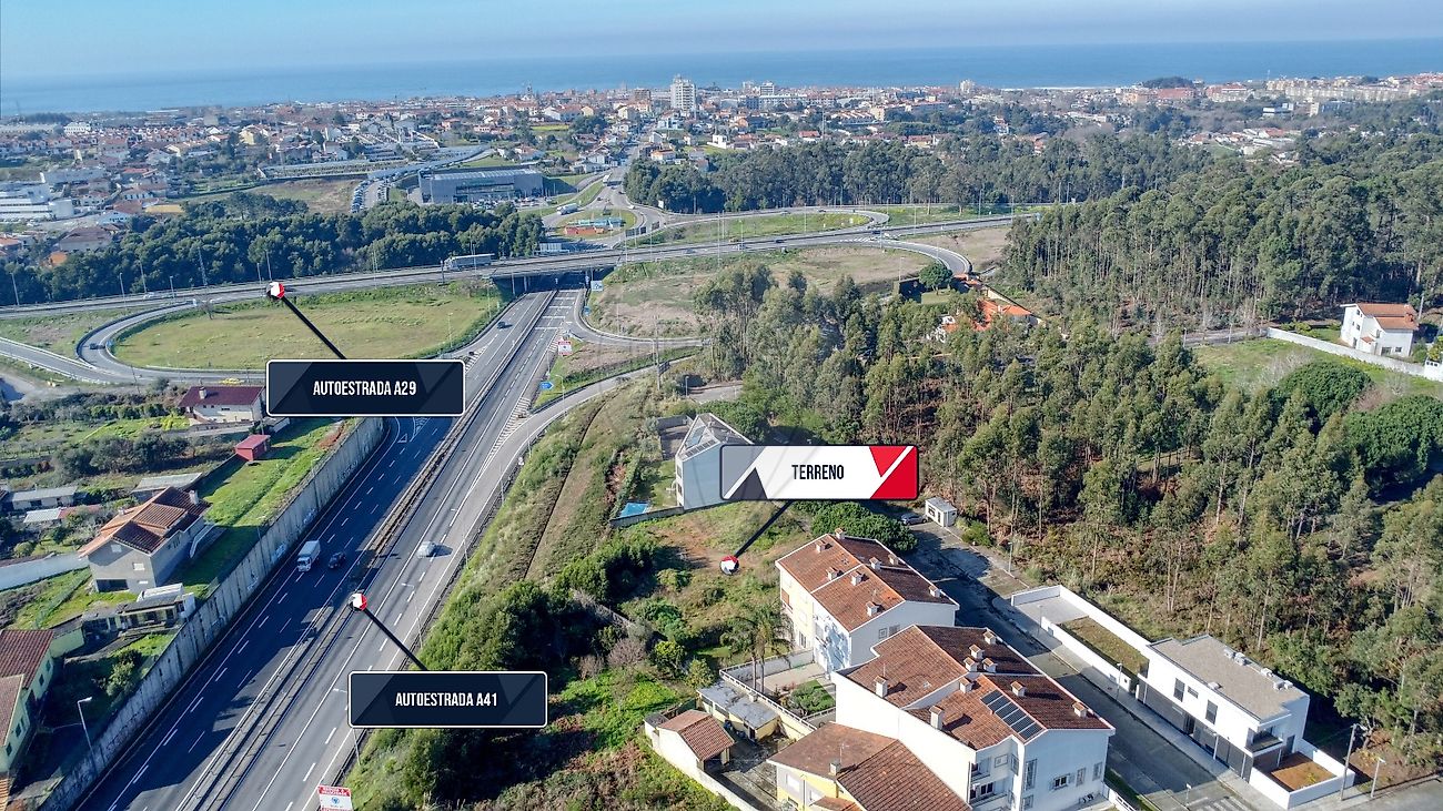 Terreno à venda em Espinho