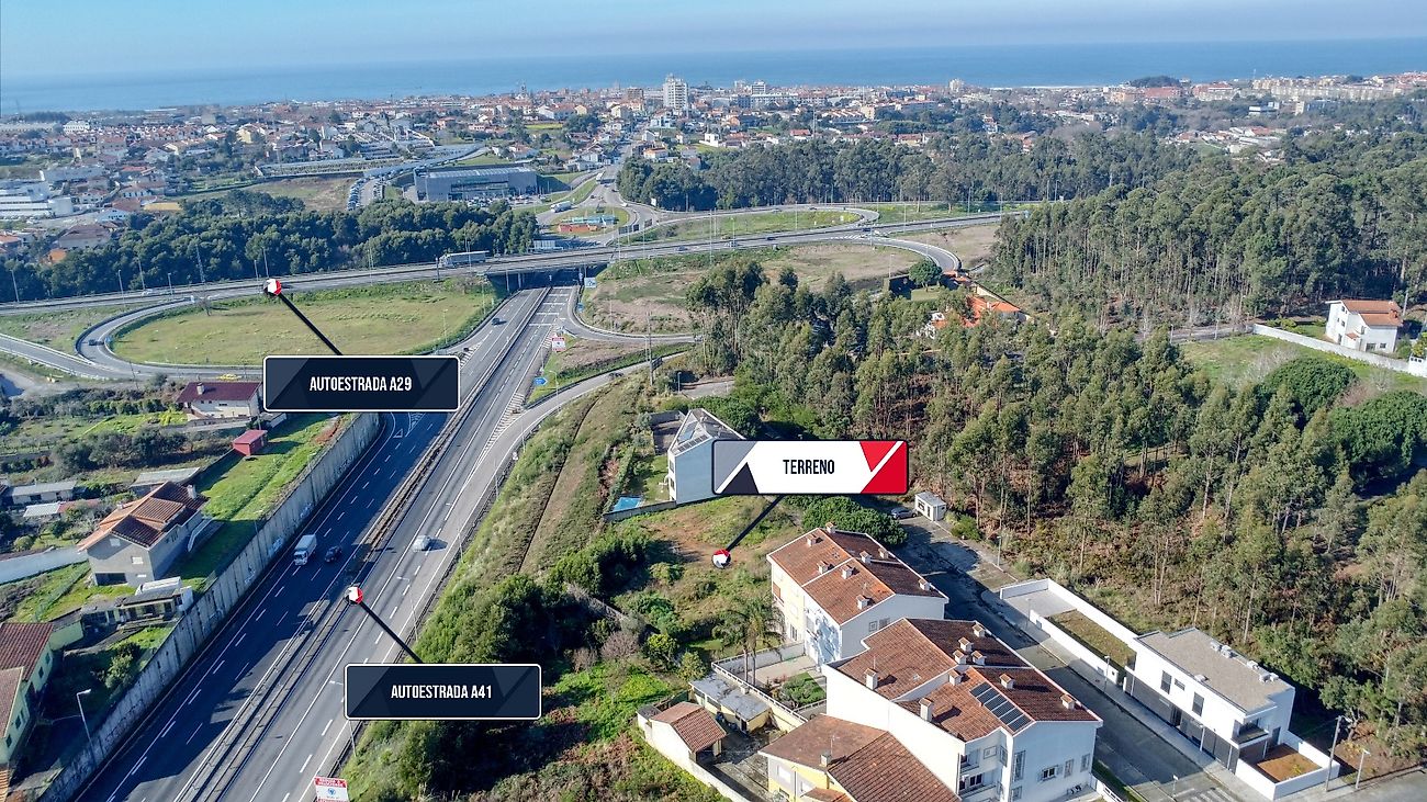 Terreno à venda em Espinho