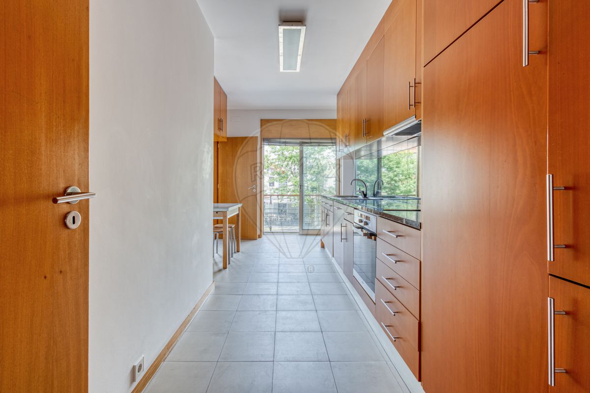 listing 124321105-214 picture-0