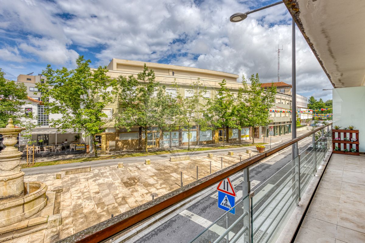 listing 124321105-214 picture-0