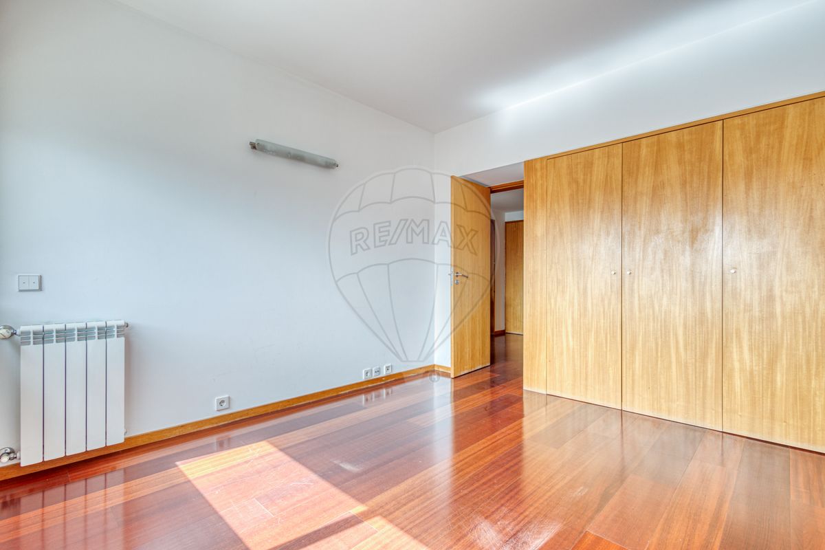 listing 124321105-214 picture-0