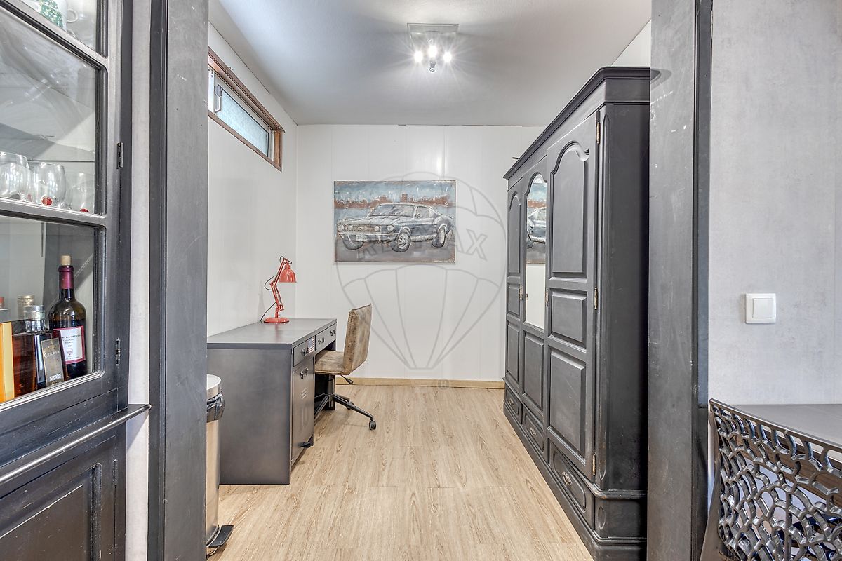 listing 124321033-302 picture-0