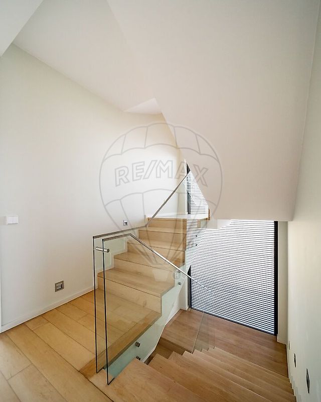 listing 124321365-3 picture-0