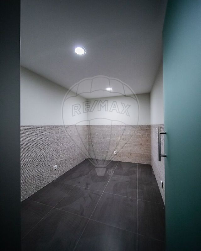listing 124321365-3 picture-0
