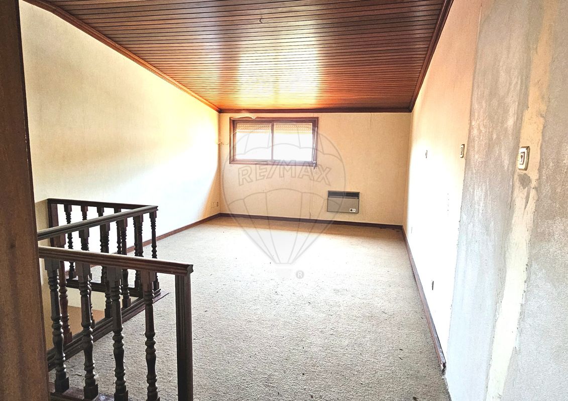 listing 124321353-44 picture-0