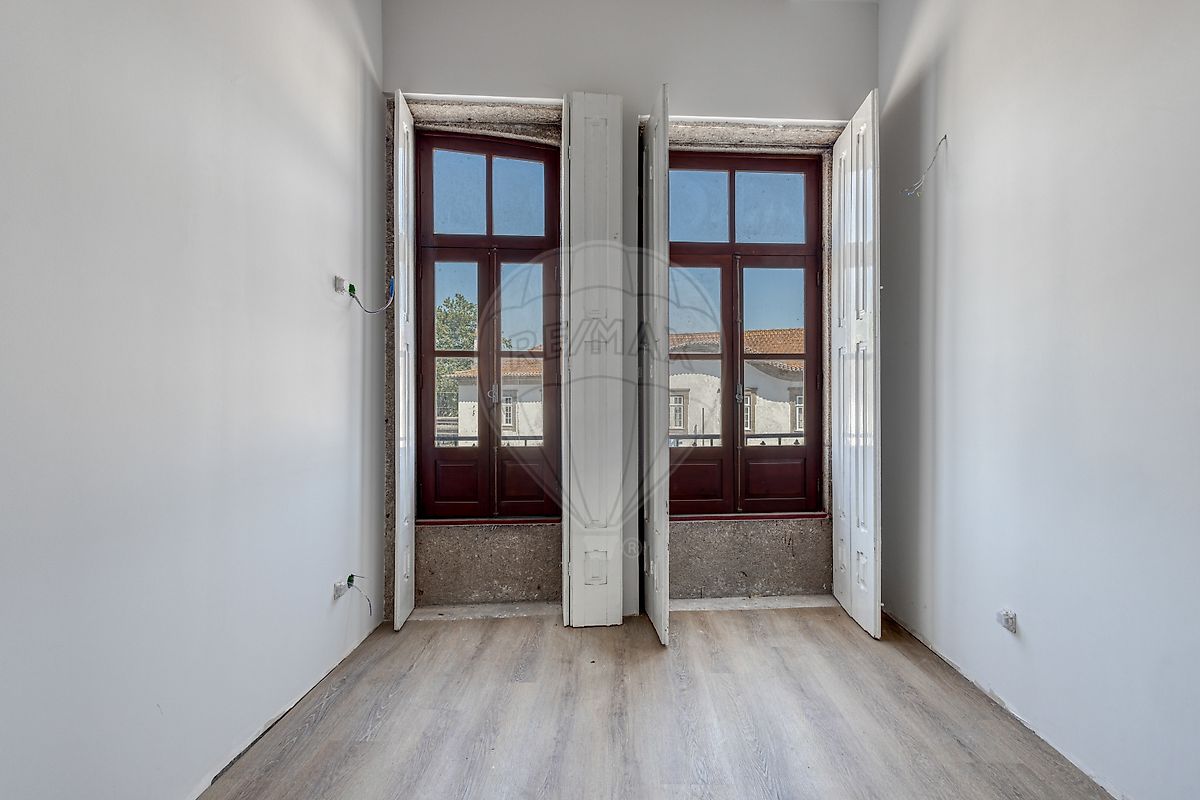 listing 124321033-304 picture-0