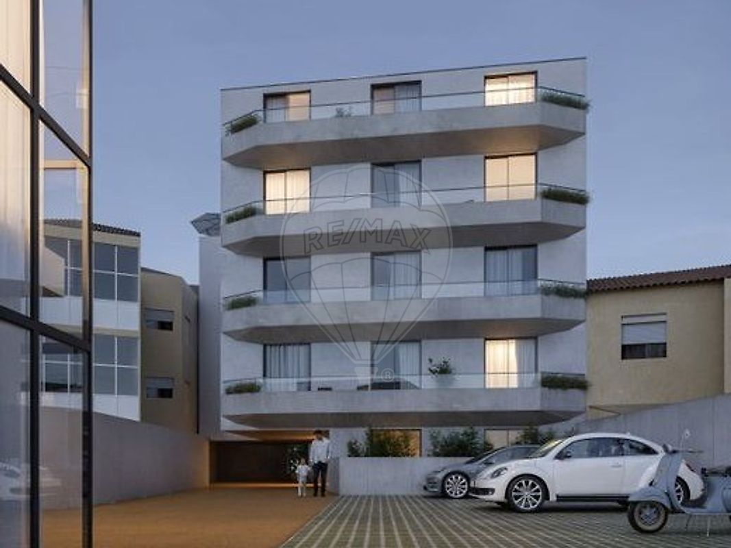Apartamento à venda em Porto