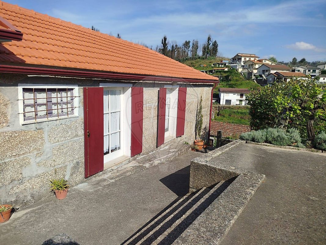 Moradia - Gove, Baião, Porto