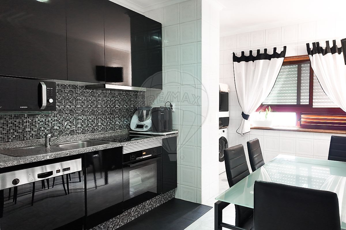 Apartamento T2 à venda em Vila Nova de Gaia