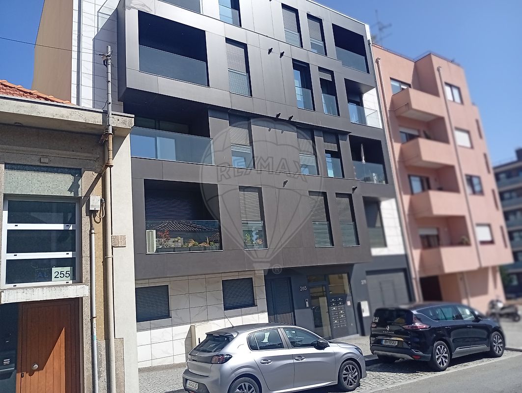 Apartamento T2 à venda em Vila Nova de Gaia