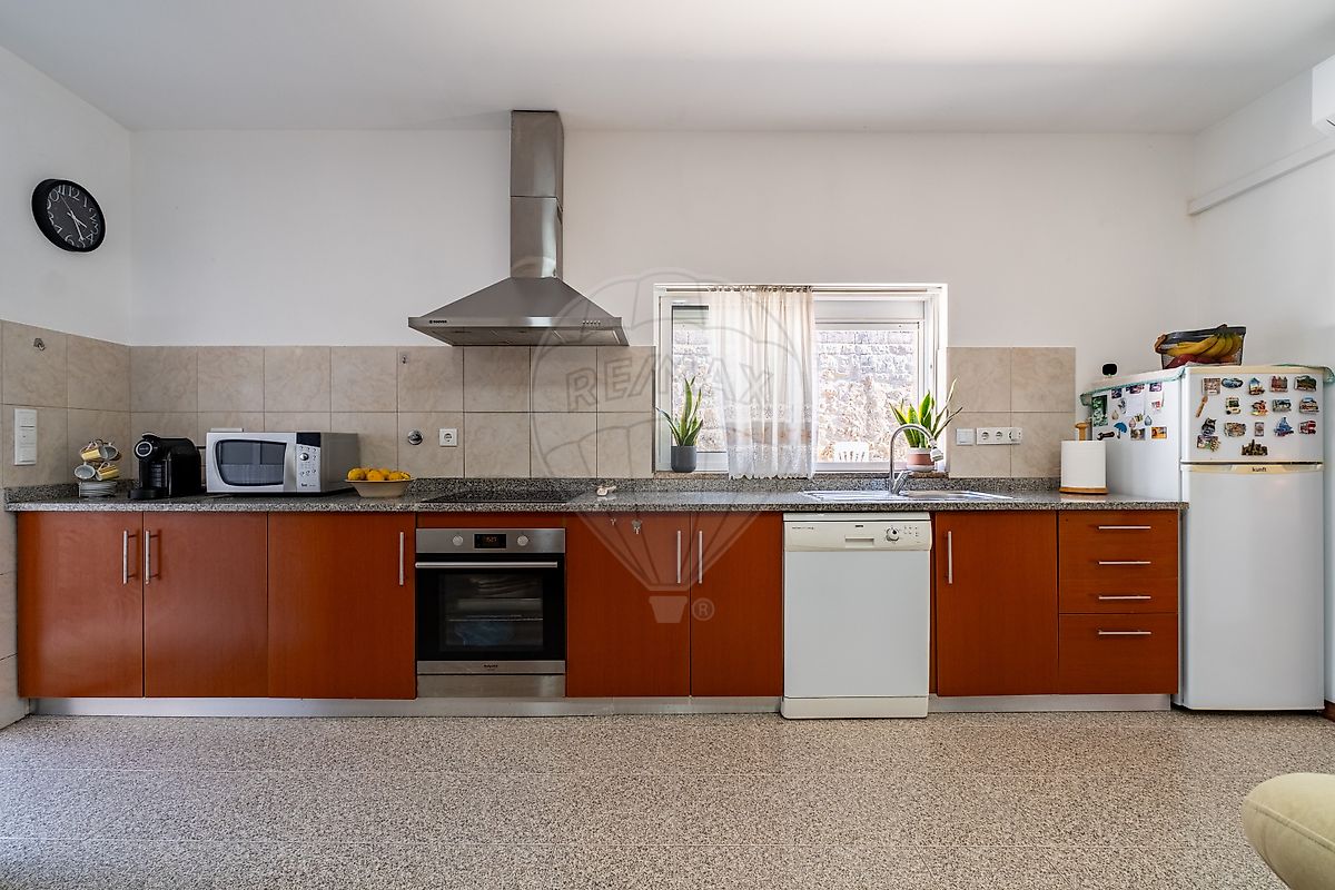 Moradia T2 em Serzedo e Perosinho, €339.000