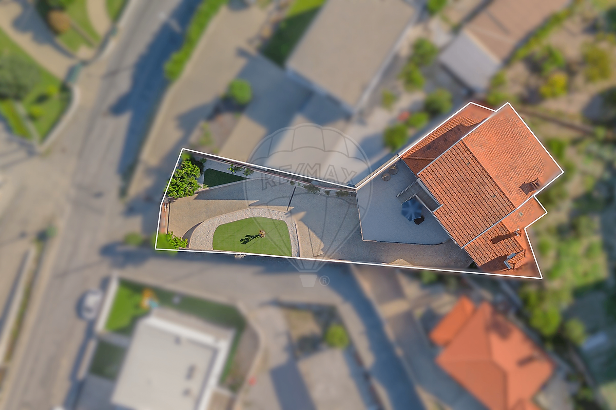Moradia T4 à venda em Vila Caiz, Amarante — foto 2