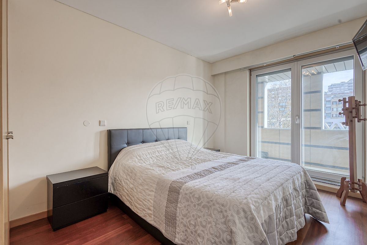 Apartamento T3 à venda em Mafamude e Vilar do Paraíso, Vila Nova de Gaia — foto 13
