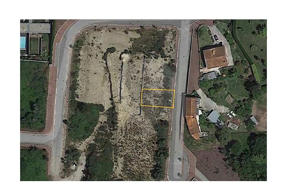 Terreno à venda em Oliveira de Azeméis