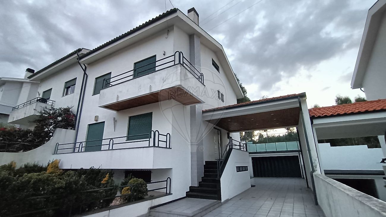 Moradia T3 - Vilar de Andorinho, Vila Nova de Gaia, Porto