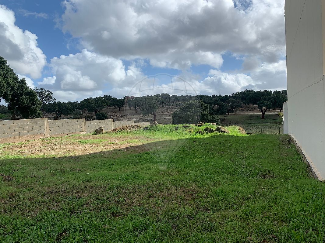Terreno  à venda em Castelo Branco