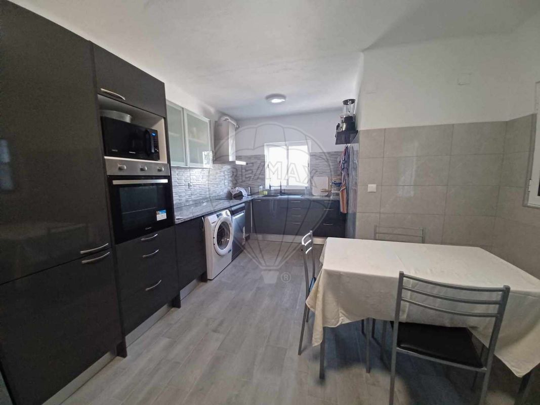 listing 124351025-265 picture-0