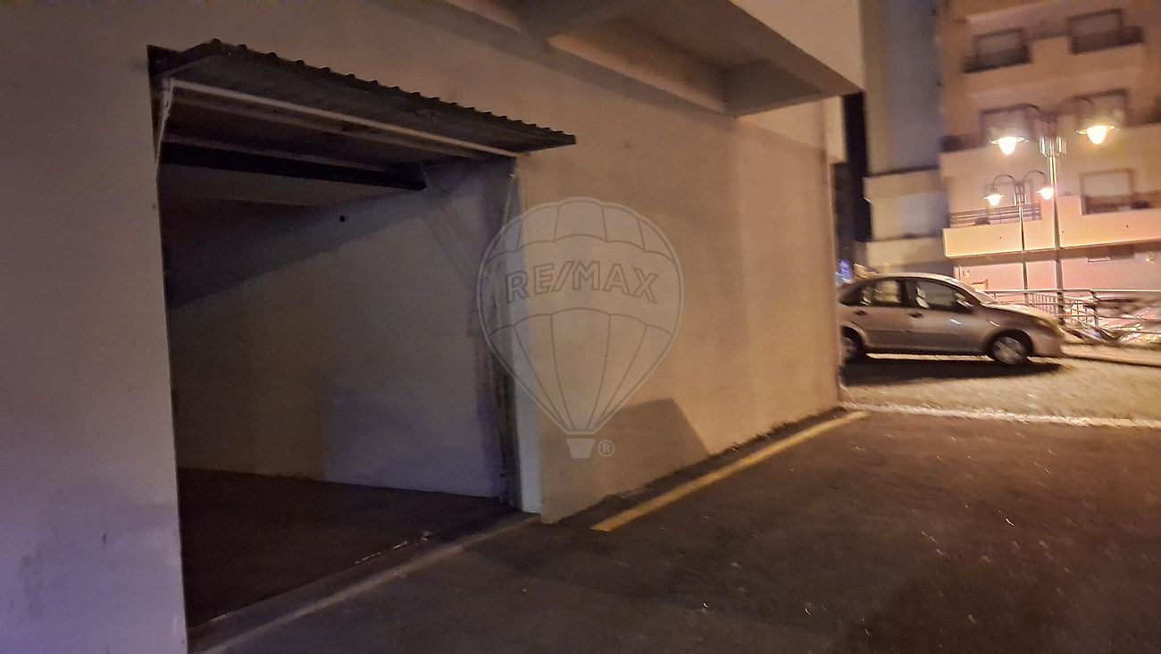 Garagem  à venda em Castelo Branco