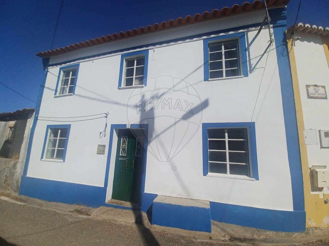 Moradia T4 para venda