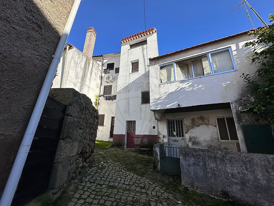 Moradia - Zebreira e Segura, Idanha-a-Nova, Castelo Branco