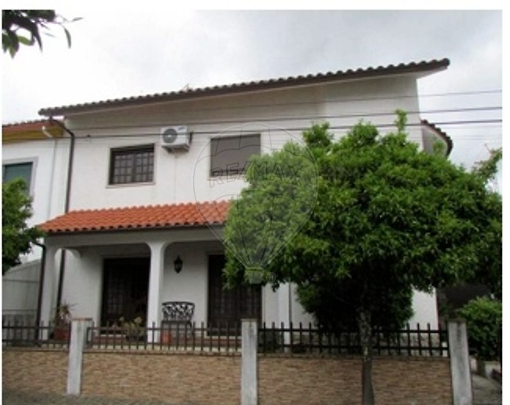Moradia T4 à venda em Castelo Branco