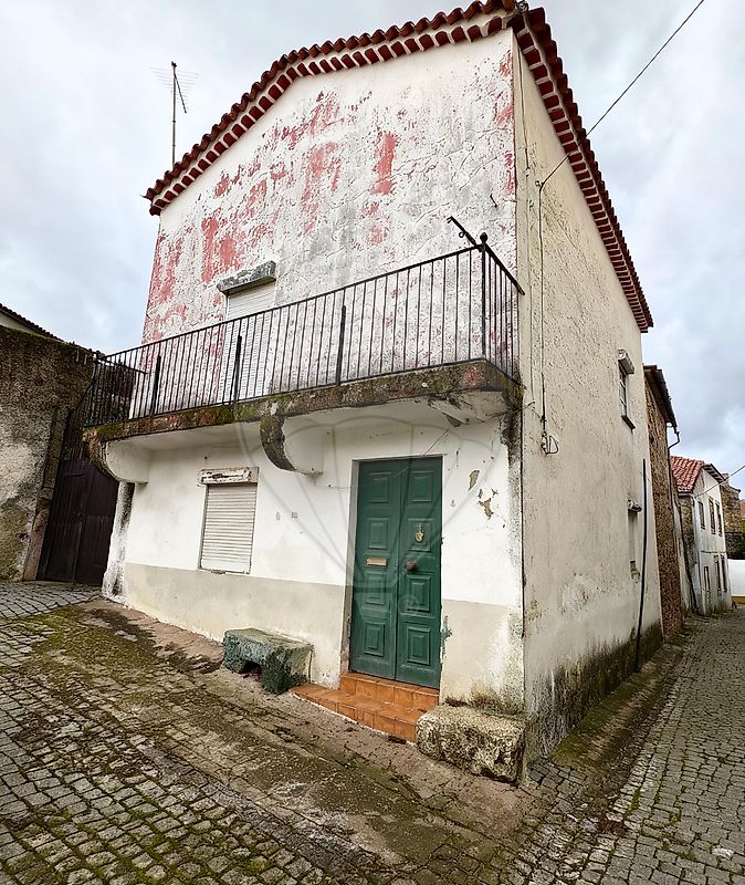 Moradia - Monfortinho e Salvaterra do Extremo, Idanha-a-Nova, Castelo Branco